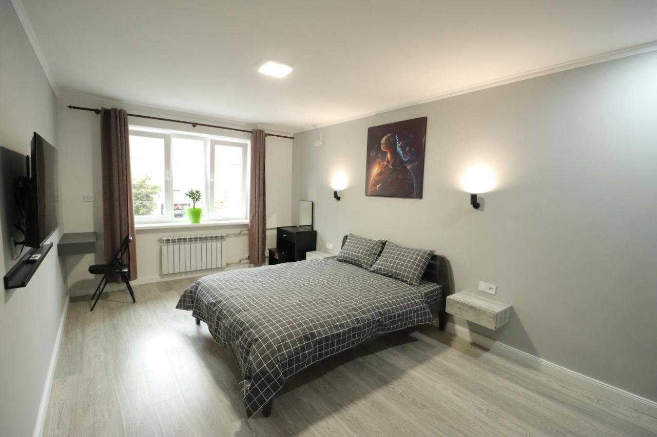 Ferienwohnung Cosmos Ternopil Exterior foto